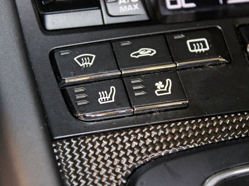 Used 2016 Porsche 911 Turbo image 30