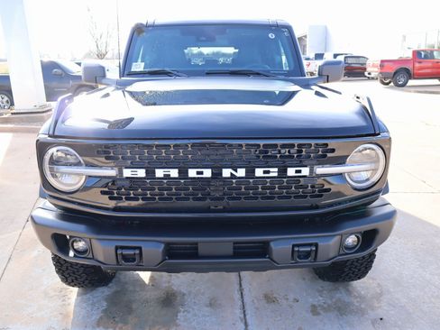 New 2025 Ford Bronco Badlands image 10