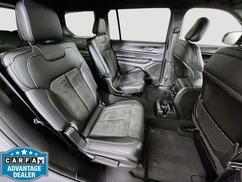 Used 2023 Jeep Grand Cherokee L Laredo AWD/4WD image 26