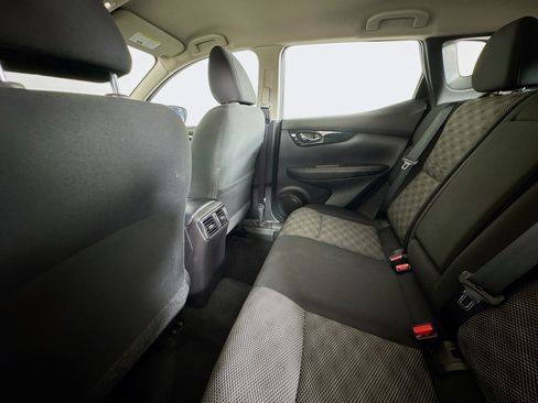 Used 2021 Nissan Rogue Sport SV AWD/4WD image 24