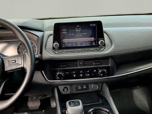 Certified 2024 Nissan Rogue S AWD/4WD image 9