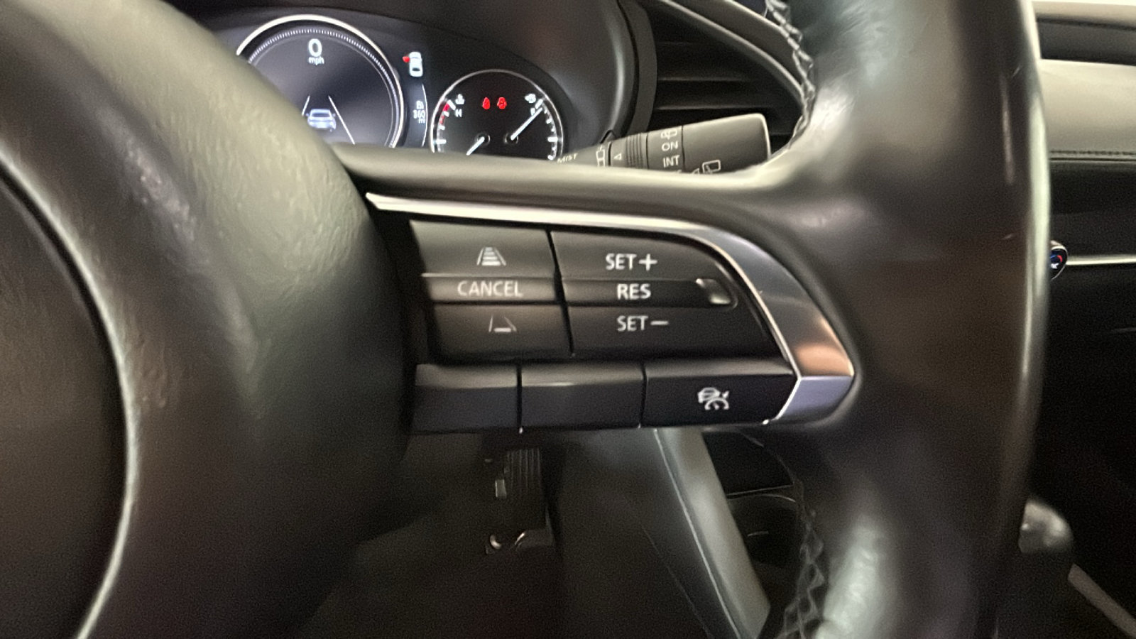 Used 2024 MAZDA MAZDA3 s FWD image 20