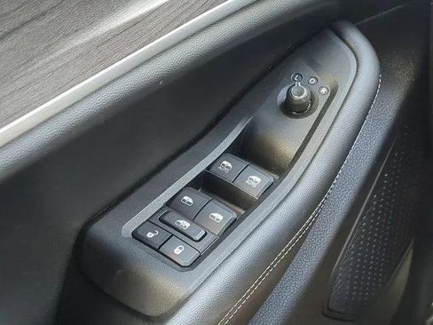 Certified 2023 Jeep Grand Cherokee Limited RWD image 31