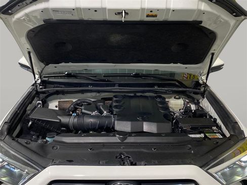 Used 2021 Toyota 4Runner TRD Off-Road Premium image 24