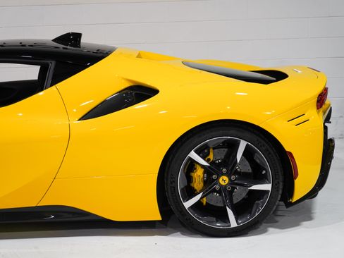 Used 2021 Ferrari SF90 Stradale AWD/4WD image 31