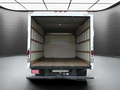 Used 2014 Ford E-350 and Econoline 350 Super Duty image 10