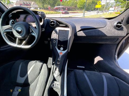 New 2026 McLaren 750S Spider RWD image 5