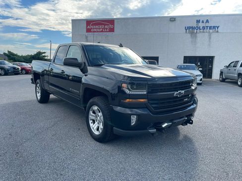 Used 2017 Chevrolet Silverado 1500 LT w/ All Star Edition AWD/4WD image 40