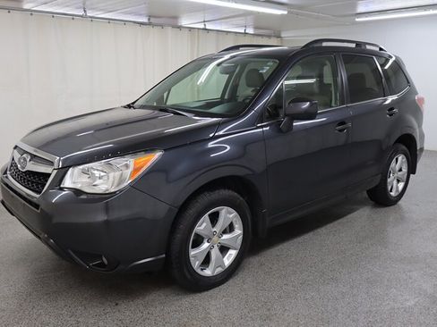 Used 2016 Subaru Forester 2.5i Limited w/ Popular Package #1 AWD/4WD image 3