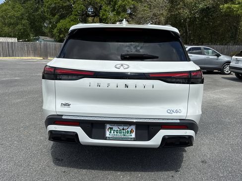 Used 2023 INFINITI QX60 Luxe w/ Cargo Package FWD image 4