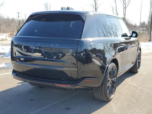 New 2026 Land Rover Range Rover SE image 3