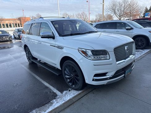 Used 2020 Lincoln Navigator Black Label w/ Cargo Convenience Package image 3