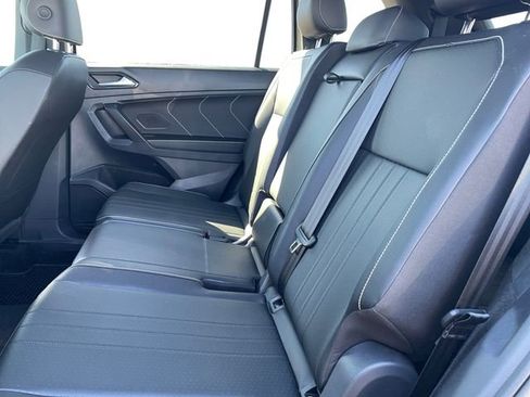 New 2024 Volkswagen Tiguan SE R-Line image 16