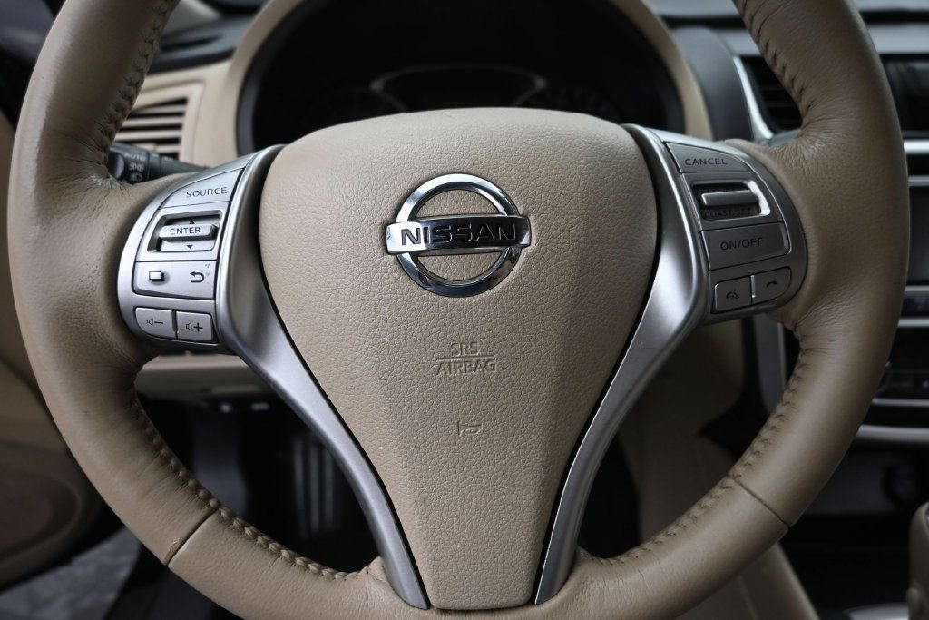 Used 2018 Nissan Altima 2.5 SV FWD image 17