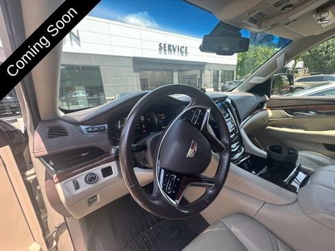 Used 2015 Cadillac Escalade ESV Premium RWD image 15