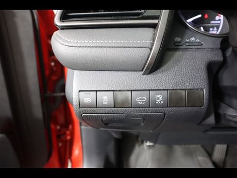 Used 2024 Toyota Camry SE image 23