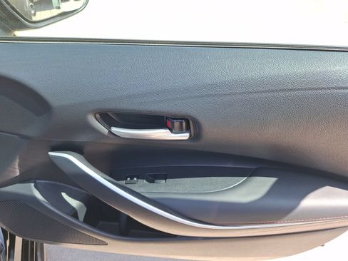 Used 2025 Toyota Corolla SE FWD image 34