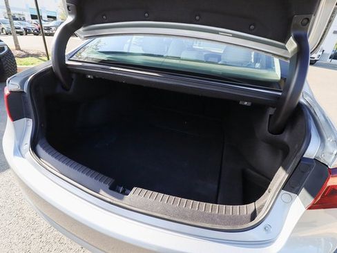 Used 2017 Acura TLX w/ Technology Package image 42