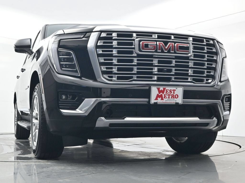 Used 2025 GMC Yukon Denali AWD/4WD image 36