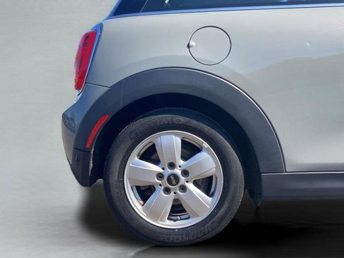 Used 2020 MINI Cooper 2-Door Hardtop FWD image 28