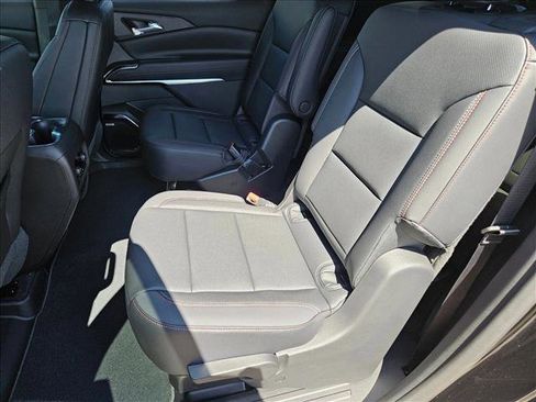 New 2026 Chevrolet Traverse Z71 w/ Enhanced Driving Package image 17