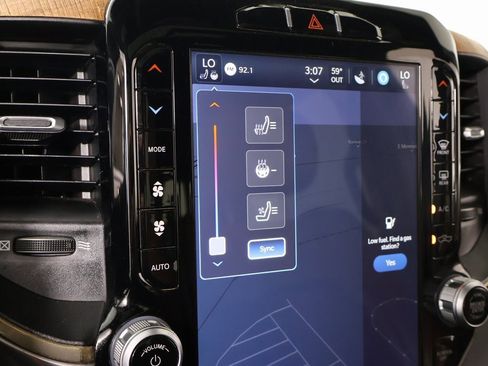 Used 2022 RAM 1500 Limited w/ Bed Utility Group image 8