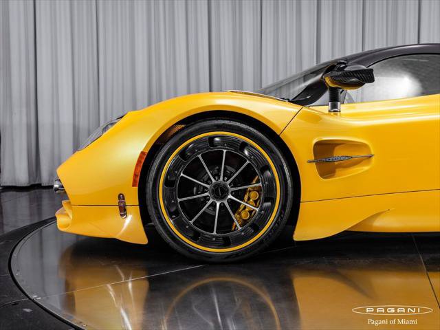 Used 2024 Pagani Utopia RWD image 21