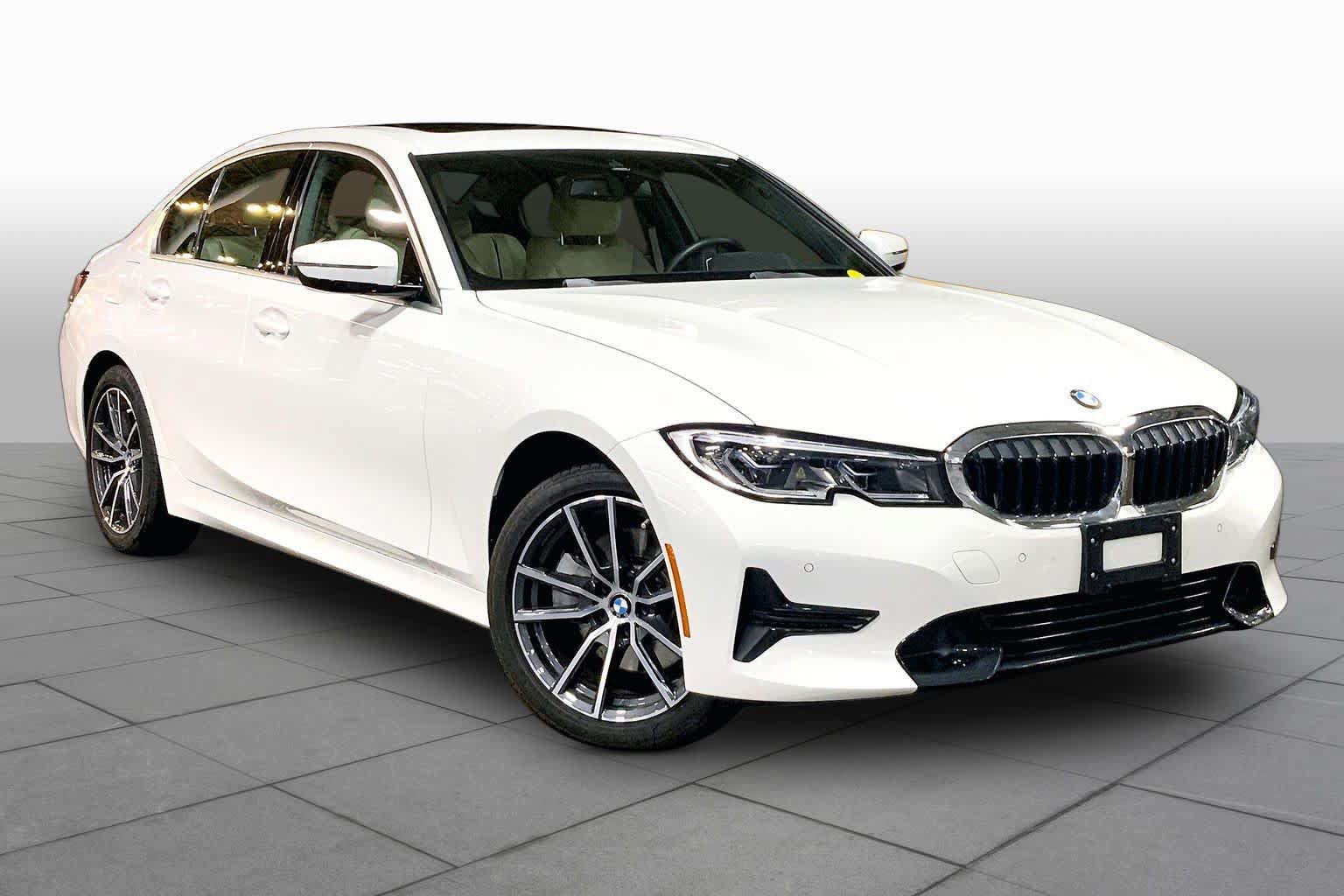 Used 2022 BMW 330i xDrive Sedan w/ Premium Package AWD/4WD image 3