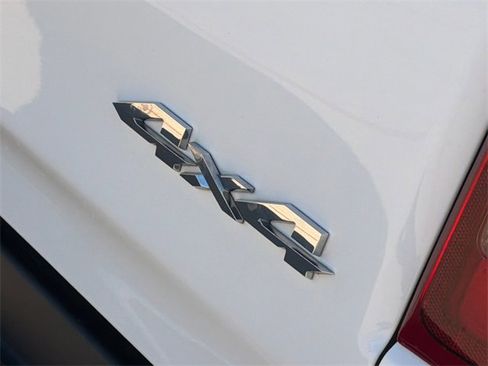 Used 2022 RAM 1500 Laramie w/ Laramie Southwest Edition image 11