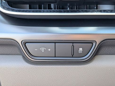 New 2026 Kia Carnival LX FWD image 11
