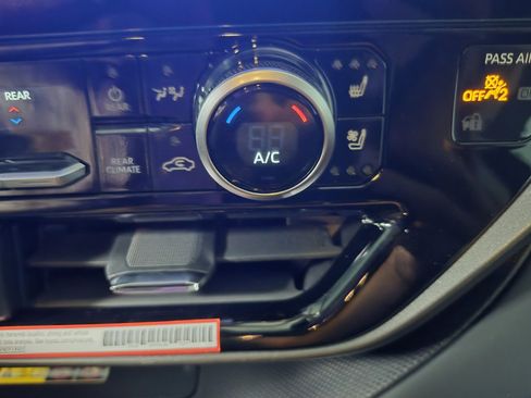 New 2026 Toyota Highlander Limited image 31