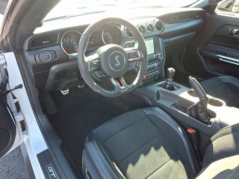 Used 2016 Ford Mustang Shelby GT350 w/ Technology Package image 14