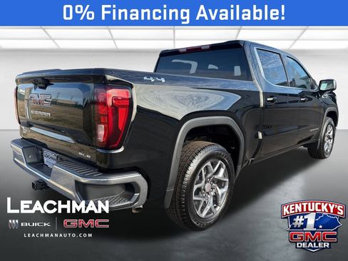 New 2026 GMC Sierra 1500 SLE image 3