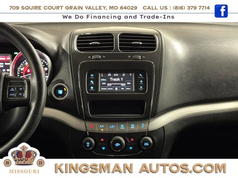 Used 2017 Dodge Journey SXT w/ Comfort/Convenience Group FWD image 16