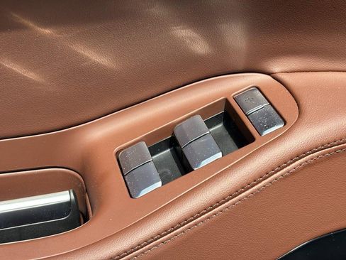New 2026 Lincoln Navigator Reserve AWD/4WD image 16