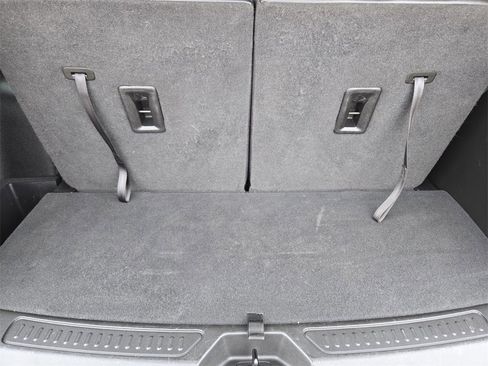 Used 2022 GMC Acadia AT4 w/ Technology Package image 35