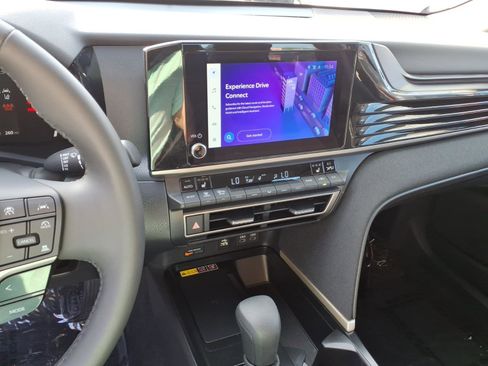 Certified 2025 Toyota Camry LE w/ Convenience Package FWD image 9