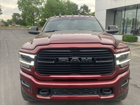 Used 2022 RAM 2500 Laramie AWD/4WD image 2