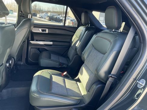 Used 2022 Ford Explorer Timberline w/ Timberline Technology Package image 15