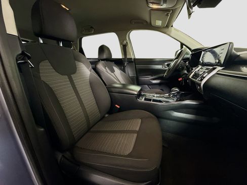 Used 2021 Kia Sorento LX FWD image 28