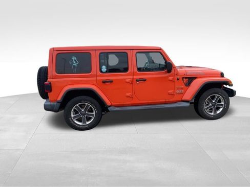 Used 2019 Jeep Wrangler Unlimited Sahara AWD/4WD image 12