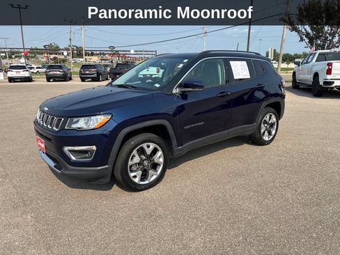 Used 2018 Jeep Compass Limited w/ Navigation Group AWD/4WD image 2