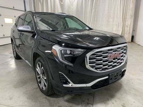 Used 2019 GMC Terrain Denali w/ LPO, 'HIT The Road' Package FWD image 2