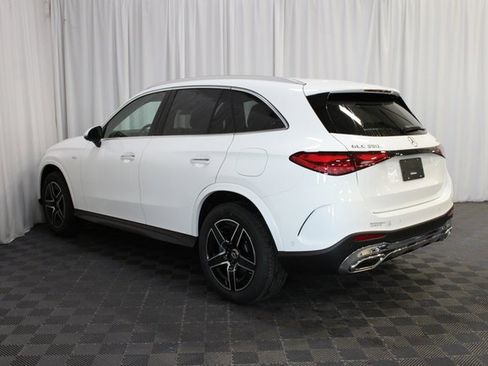 New 2025 Mercedes-Benz GLC 350e 4MATIC image 4