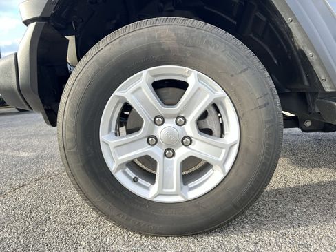 Used 2022 Jeep Wrangler Unlimited Sport image 12