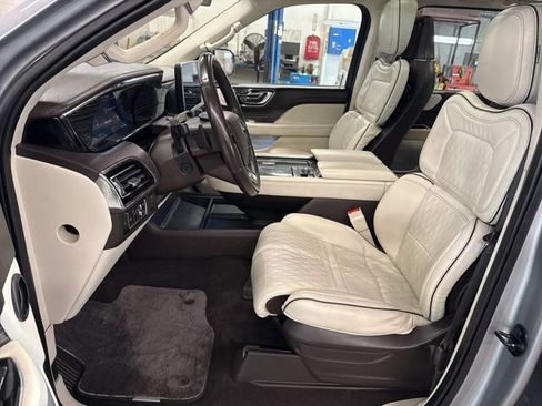 Used 2023 Lincoln Navigator L Black Label AWD/4WD image 12