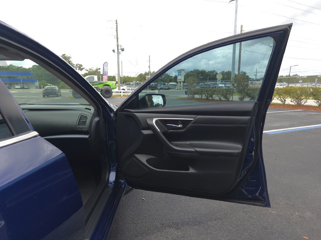 Used 2018 Nissan Altima 2.5 SR w/ SR Special Edition FWD image 18