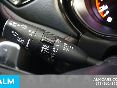 Used 2025 Dodge Durango GT RWD image 31