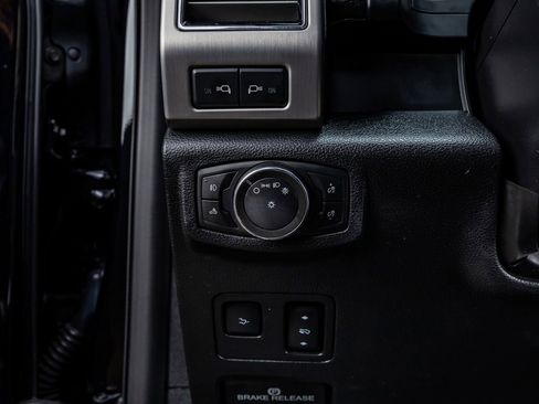 Used 2021 Ford F350 Platinum image 18