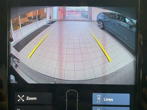 Used 2021 Volvo XC90 T5 Momentum w/ Climate Package image 23